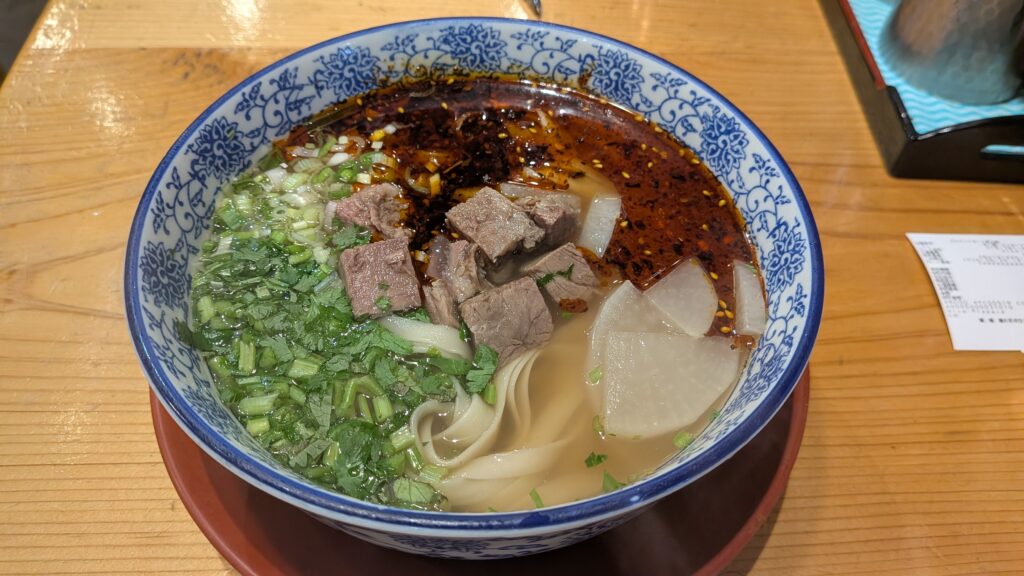 【麻辣湯に飽きたら？】神戸で食べられる中華の辛い麺 蘭州拉麺とは？